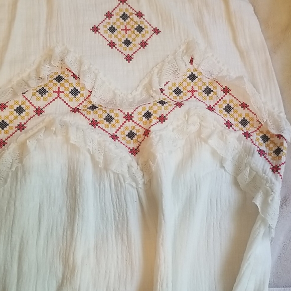 NWT Max Studio Embroidered V Neck Sleeveless Maxi - Picture 4 of 9